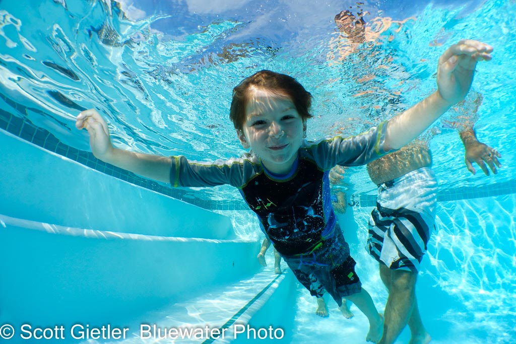 Underwater photography in the pool with the Sony RX-100 III
